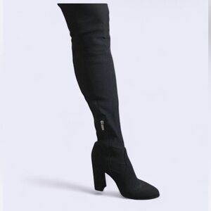 Elegant Black Over-the-Knee Shimmery Boots